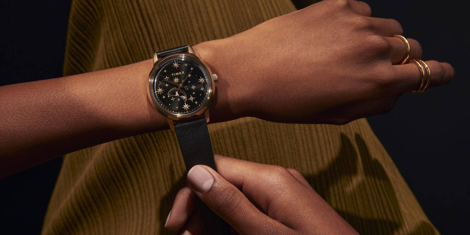 TIMEX's Celestial Automatic women's mechanical watch brings the charm of the night sky to your wrist